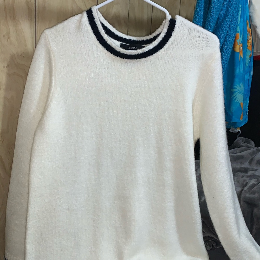 White Cozy sweater with black detailing